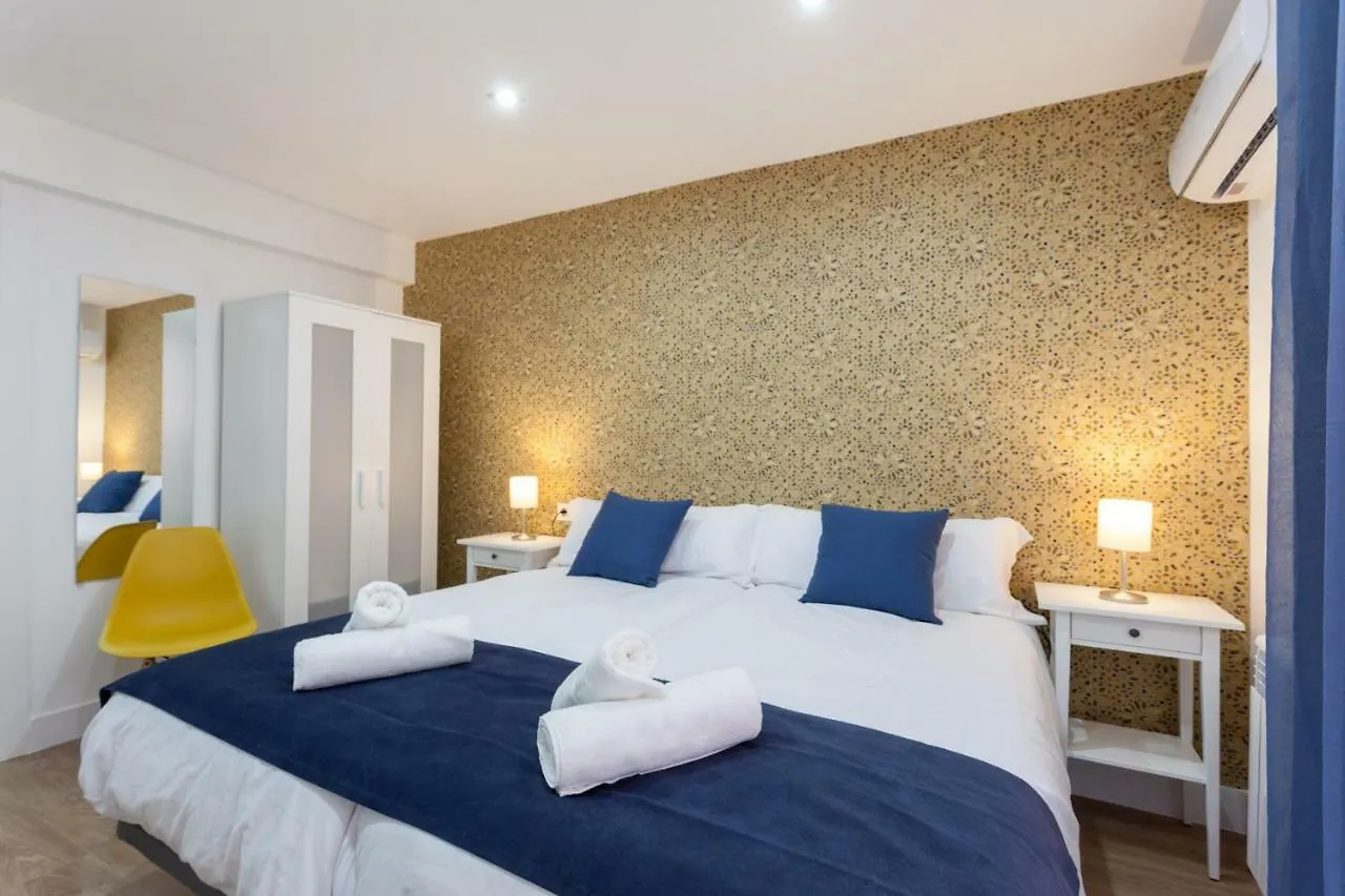 דירה גרנדה Apartamentos Reina Isabel
