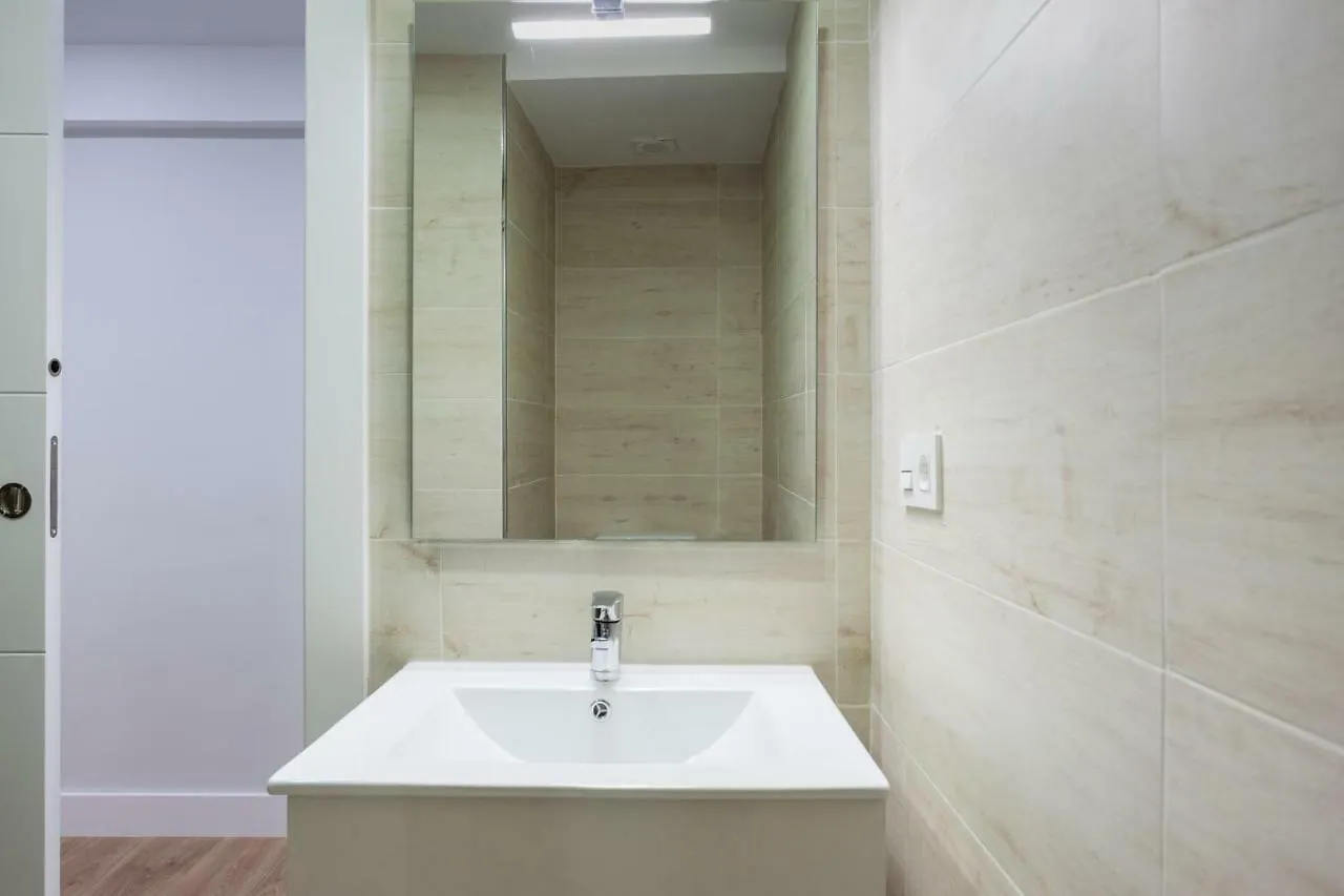 Apartamentos Reina Isabel Granada