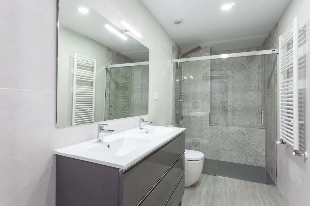 Apartamentos Reina Isabel Granada Spain